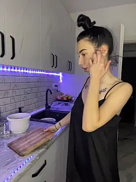 Celine Roxelle online show from 9, 1, 2026