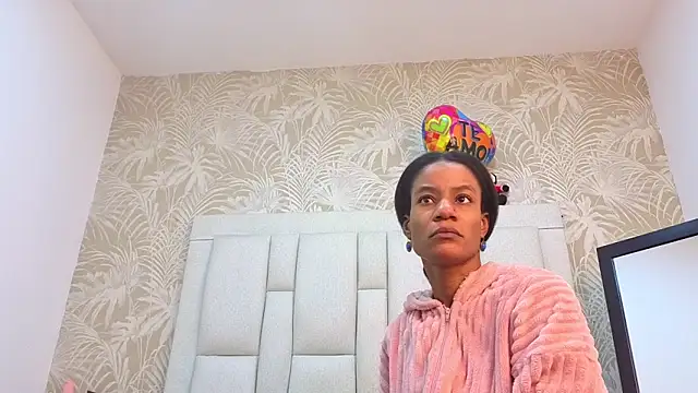 Snapshot of dafnnelewis chatting on 5, 2, 2026 dafnnelewis online show from 5, 2, 2026