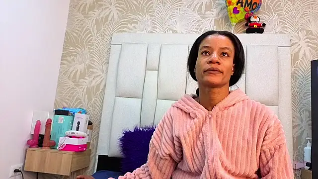 Snapshot of dafnnelewis chatting on 7, 2, 2026 dafnnelewis online show from 7, 2, 2026