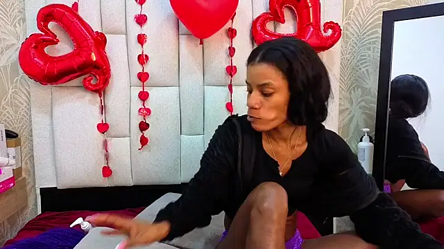 Snapshot of dafnnelewis chatting on 17, 2, 2026 dafnnelewis online show from 17, 2, 2026