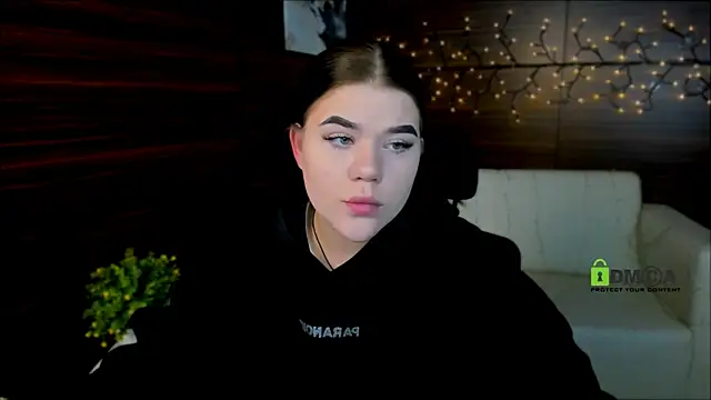 Snapshot of elmira_rose chatting on 11, 2, 2025 elmira rose online show from 11, 2, 2025