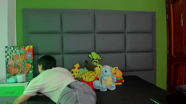 ISAAC CRYSTON online show from 11, 2, 2025