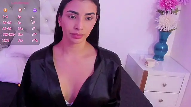 FelicityAdams online show from 18, 3, 2025