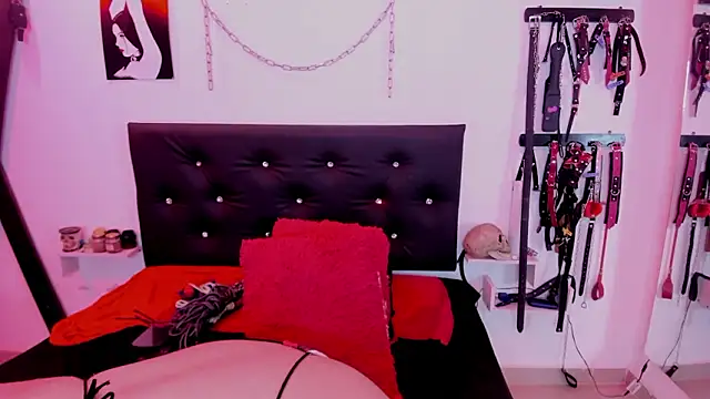 Julieta Carden  online show from 3, 2, 2026