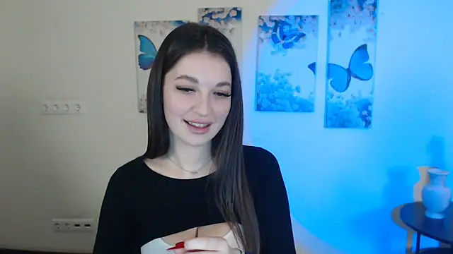 Eva Eldis online show from 3, 2, 2025