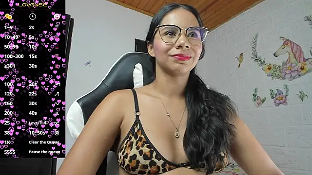 Snapshot of alisson_hoffman05 chatting on 16, 5, 2026 alisson hoffman05 online show from 16, 5, 2026