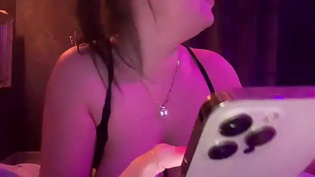 Loveblackzilla online show from 9, 3, 2025