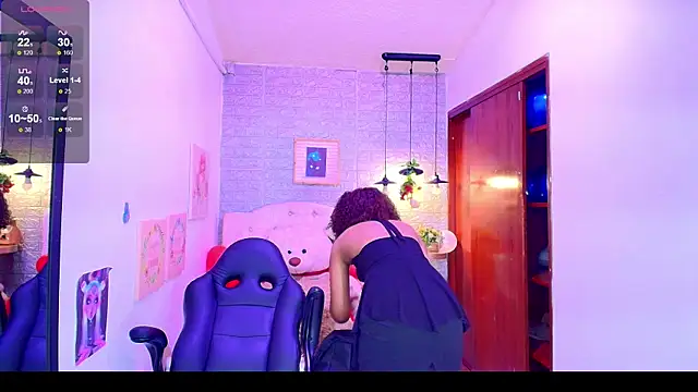 tylla  online show from 20, 3, 2025