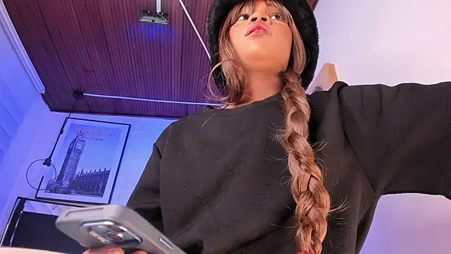 tylla  online show from 8, 1, 2026