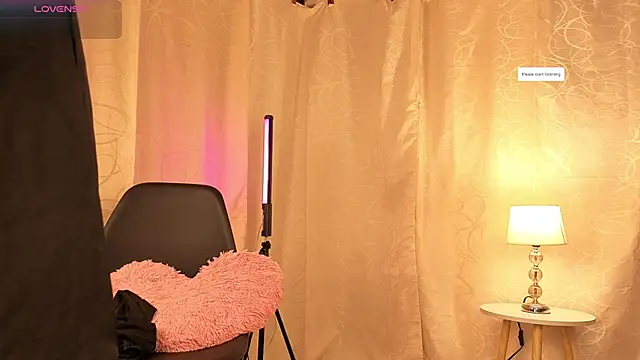 Snapshot of sophia_dumont chatting on 1, 10, 2025 sophia dumont online show from 1, 10, 2025