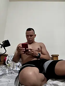 Snapshot of comando24 chatting on 13, 10, 2025 comando24 online show from 13, 10, 2025