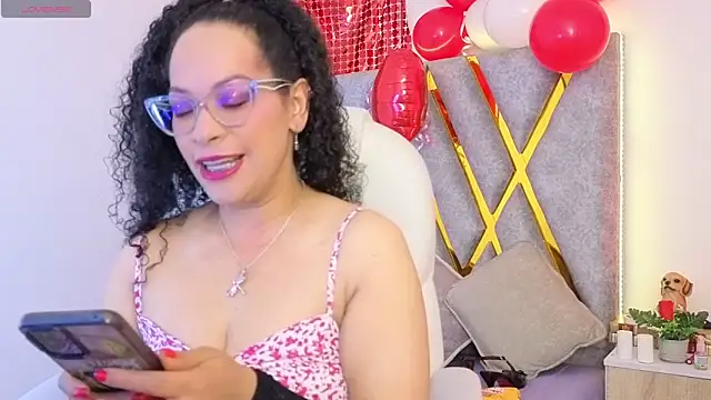 Cintiia Holmes online show from 15, 2, 2026