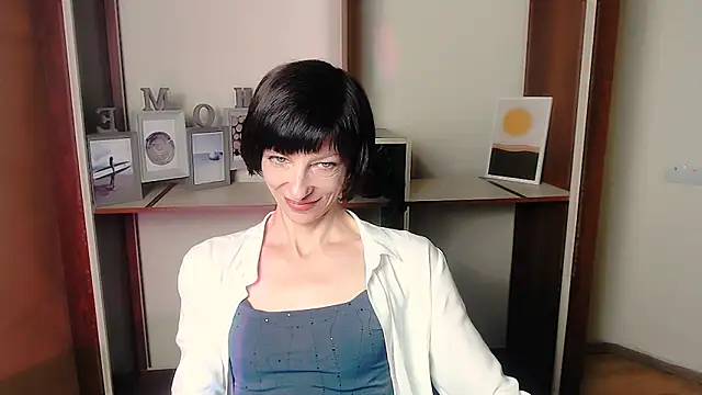  AngeliaFlow  online show from 23, 9, 2025