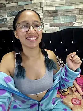 isabella beauty 01 online show from 7, 3, 2025