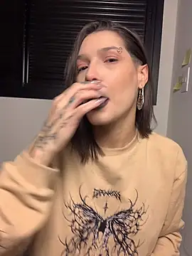 Snapshot of nickelfie chatting on 24, 5, 2026 nickelfie online show from 24, 5, 2026