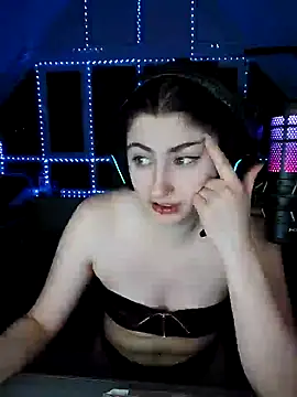 Snapshot of Gamergirl-Linela chatting on 7, 2, 2025 Gamergirl-Linela online show from 7, 2, 2025