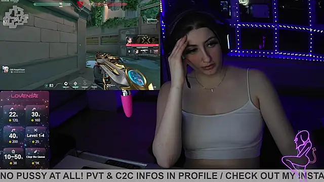 Snapshot of Gamergirl-Linela chatting on 11, 2, 2025 Gamergirl-Linela online show from 11, 2, 2025