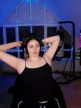 Snapshot of Gamergirl-Linela chatting on 12, 2, 2025 Gamergirl-Linela online show from 12, 2, 2025