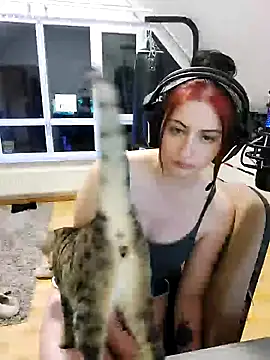 Snapshot of Gamergirl-Linela chatting on 17, 2, 2025 Gamergirl-Linela online show from 17, 2, 2025