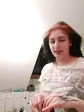 Snapshot of Gamergirl-Linela chatting on 6, 3, 2025 Gamergirl-Linela online show from 6, 3, 2025