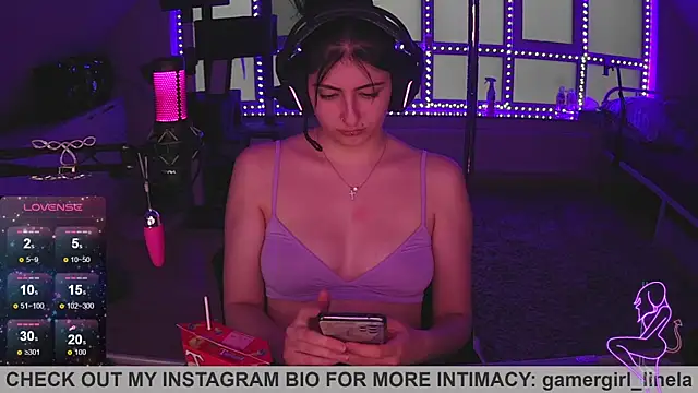 Snapshot of Gamergirl-Linela chatting on 5, 10, 2025 Gamergirl-Linela online show from 5, 10, 2025