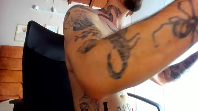 Luke davis01 online show from 5, 3, 2025