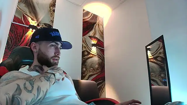 Luke davis01 online show from 23, 12, 2025