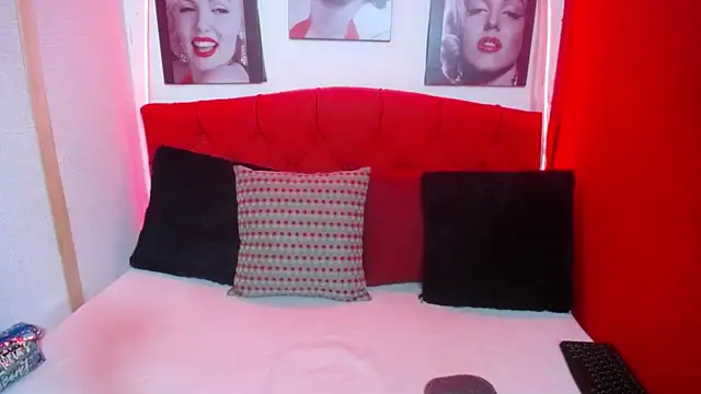 Tiana Ebony18 online show from 28, 9, 2025