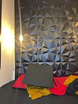 Snapshot of MiaCurly3 chatting on 1, 3, 2026 MiaCurly3 online show from 1, 3, 2026