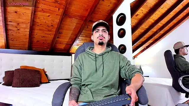 Sebastian Berne online show from 7, 3, 2025