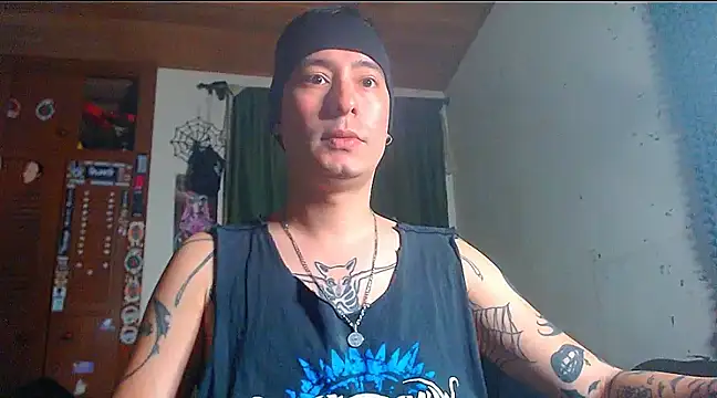 vampireathome online show from 5, 2, 2025