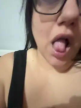 daianaspencer online show from 2, 2, 2026