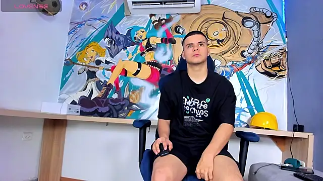 Snapshot of Sebastian_Phoenix chatting on 13, 3, 2025 Sebastian Phoenix online show from 13, 3, 2025