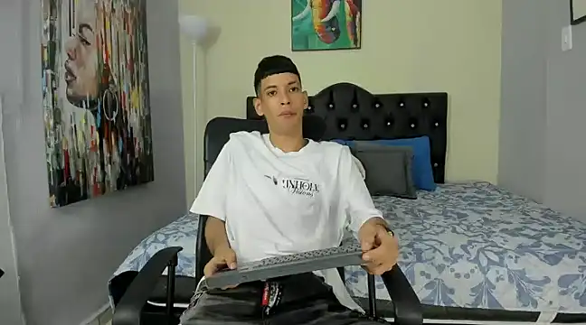 Snapshot of biigjhonny chatting on 3, 3, 2025 biigjhonny online show from 3, 3, 2025