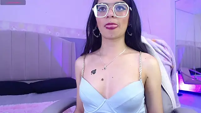 Snapshot of Emerald_gh chatting on 11, 9, 2025 Emerald gh online show from 11, 9, 2025