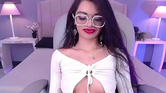 Snapshot of Emerald_gh chatting on 21, 9, 2025 Emerald gh online show from 21, 9, 2025