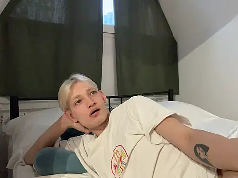 Julian wins online show from 12, 2, 2025