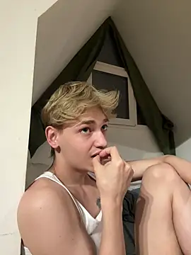 Julian wins online show from 21, 3, 2025