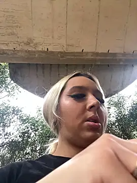 hotamanda01 online show from 3, 12, 2025