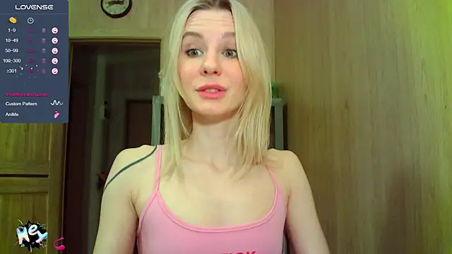Snapshot of Caramel_piegirl chatting on 2, 3, 2025 Caramel piegirl online show from 2, 3, 2025