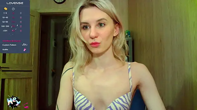 Snapshot of Caramel_piegirl chatting on 12, 3, 2025 Caramel piegirl online show from 12, 3, 2025