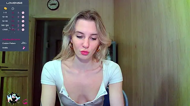 Snapshot of Caramel_piegirl chatting on 6, 10, 2025 Caramel piegirl online show from 6, 10, 2025
