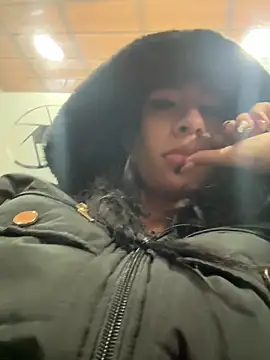 Snapshot of melissa_becraft chatting on 22, 12, 2025 melissa becraft online show from 22, 12, 2025