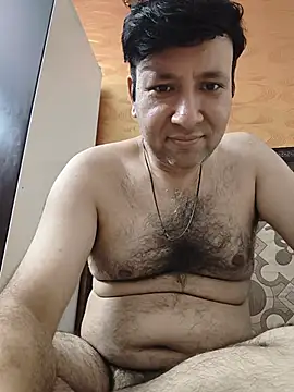 innocentboy1987 online show from 9, 7, 2026