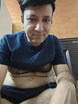 innocentboy1987 online show from 17, 7, 2026