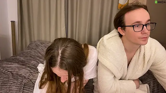 Sabrinaanddaniel online show from 31, 5, 2026