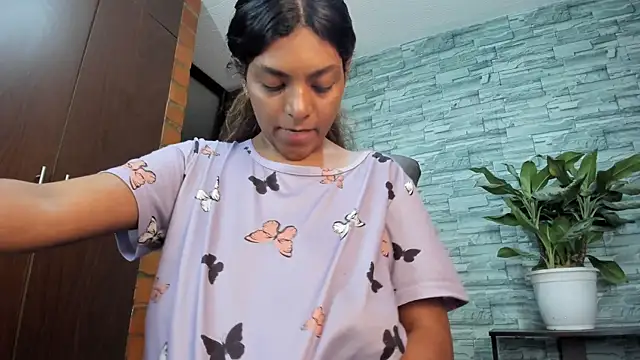 nicollesofia2 online show from 8, 2, 2025