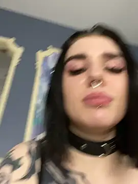 MaeveMoon online show from 24, 2, 2025