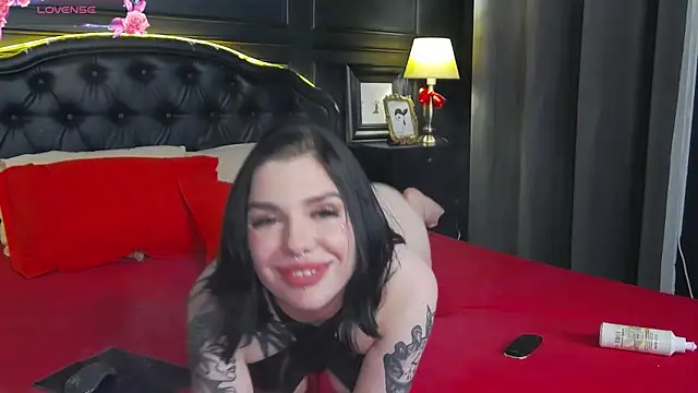 MaeveMoon online show from 8, 3, 2025