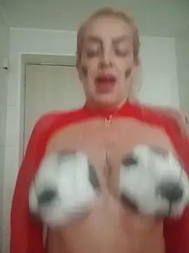 Snapshot of SophieWinsloow chatting on 27, 6, 2026 SophieWinsloow online show from 27, 6, 2026